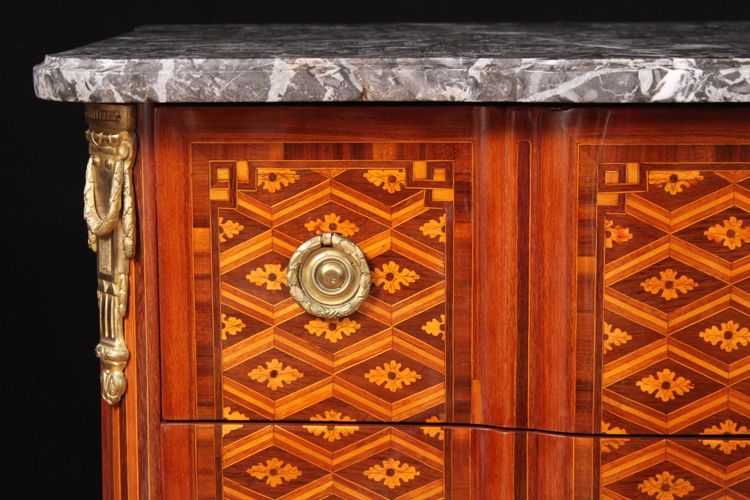 Commode en marqueterie d’époque transition, vers 1770