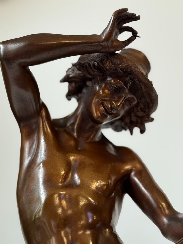 Pair of "Neapolitan Dancers" Carrier-Belleuse. Bronze sculptures
