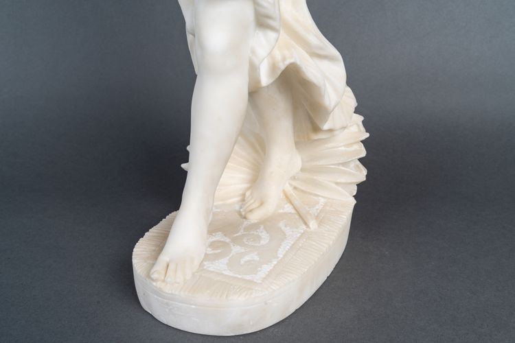 Eine Skulptur aus Alabaster G MARCHI, XIX.
