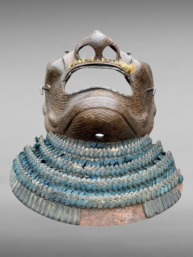 Maschera da samurai Mempo in ferro battuto - Periodo Edo (1603 - 1868).