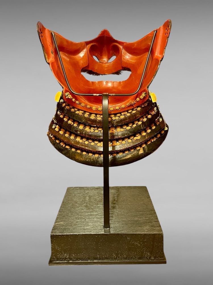 Maschera da samurai Mempo in ferro battuto - Periodo Edo (1603 - 1868).