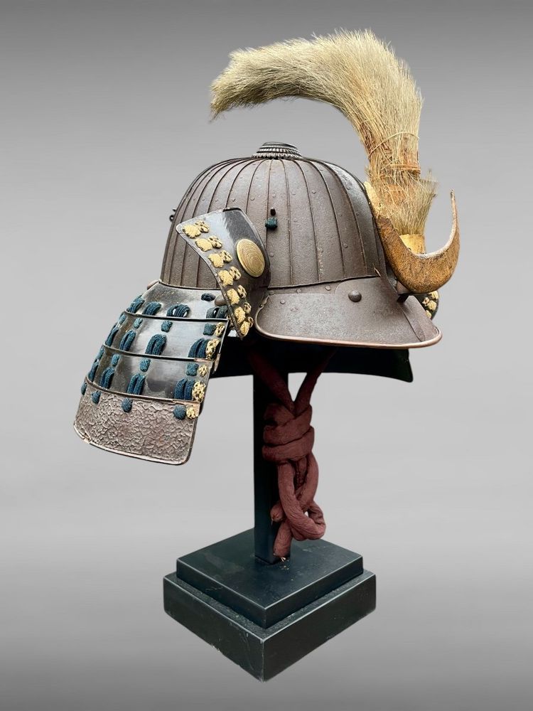 Kabuto da samurai in ferro battuto - Periodo Edo (1603-1868).