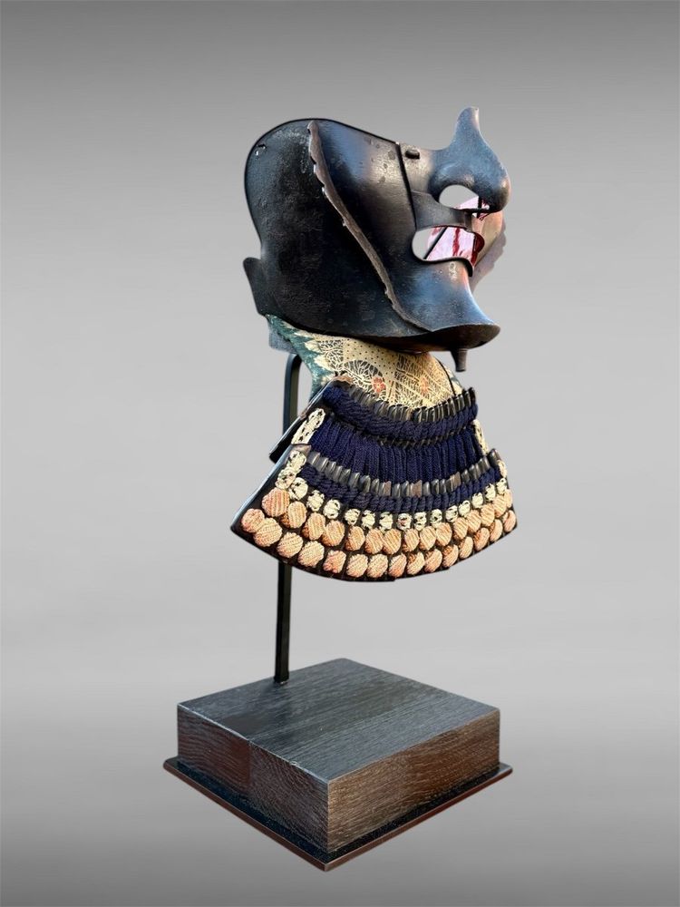 Samurai-Halbmaske Mempo Ryubu Aus Schmiedeeisen - Edo-Zeit (1603 - 1868).