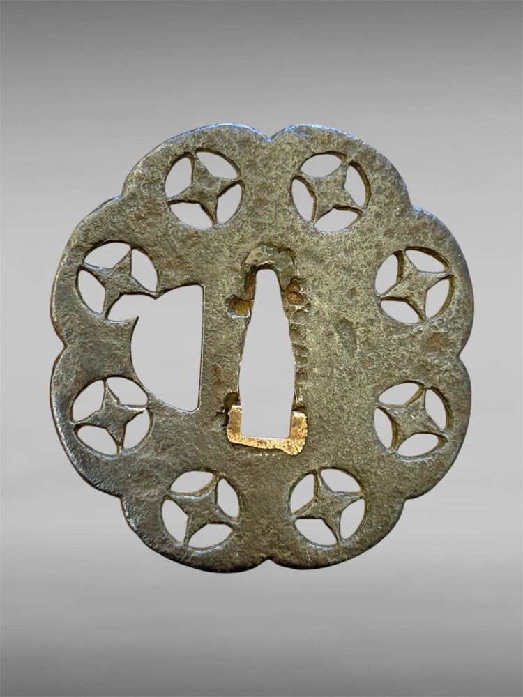 Tsuba Jû-mokkô Gata En Fer Forgé - Période Edo (1603-1868).