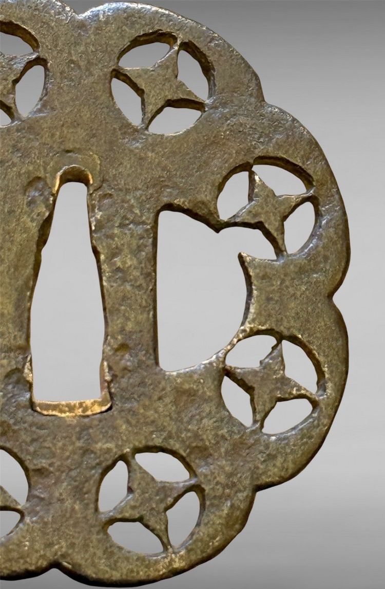 Tsuba Jû-mokkô Gata En Fer Forgé - Période Edo (1603-1868).