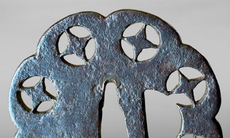 Tsuba Jû-mokkô Gata En Fer Forgé - Période Edo (1603-1868).