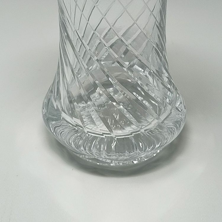 1960er Jahre Wunderschöner Cocktail-Shaker aus geschliffenem Kristall. Hergestellt in Italien