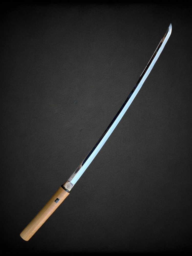 Spada Katana giapponese, firmata Kanetoshi, con certificato Nbthk - fine Edo.