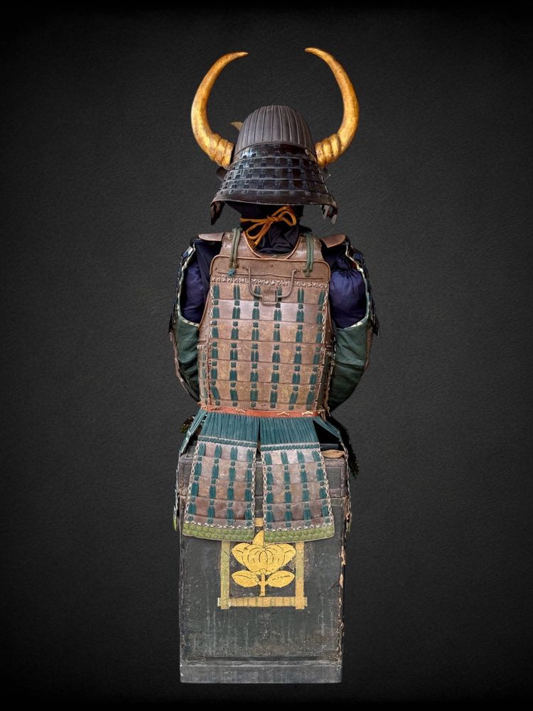 Armure Complète De Samuraï Du Clan Naito - Période Edo (1603-1868).