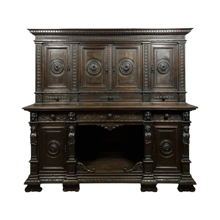 Large Renaissance chateau buffet cabinet in solid walnut circa 1850