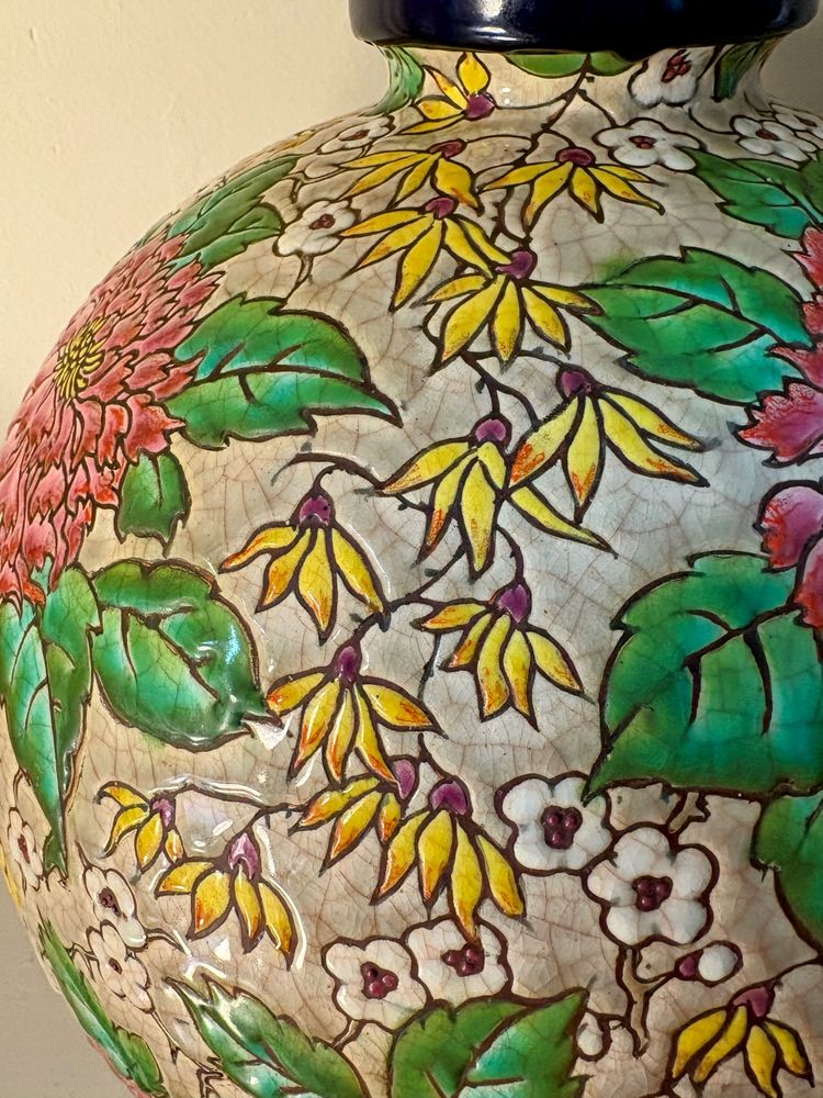 Emaillierte Blumenvase aus Longwy - Einzelstück signiert M. P. Chevallier, Januar 1943