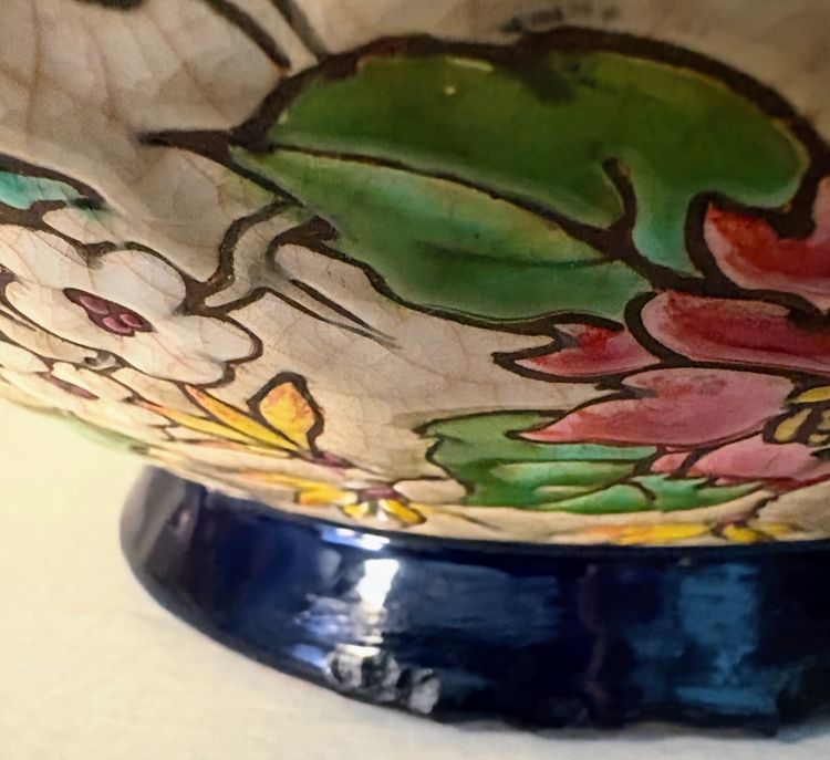 Emaillierte Blumenvase aus Longwy - Einzelstück signiert M. P. Chevallier, Januar 1943