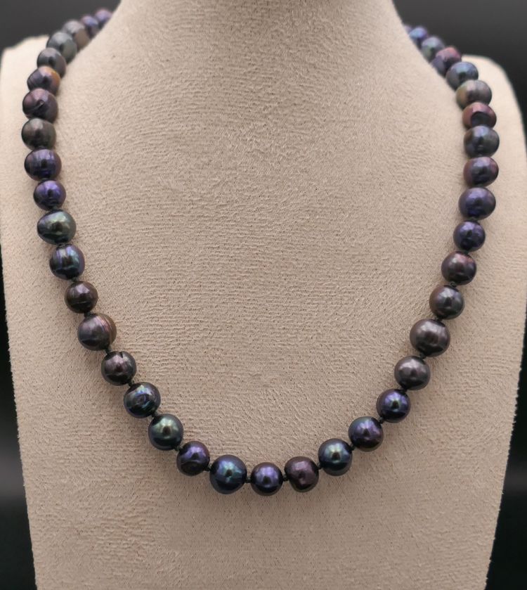 Collana di perle di Tahiti, chiusura in oro bianco 18 carati.