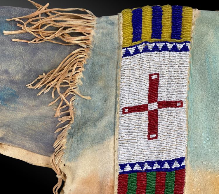 HEMD DES MANNS INDIENS DER PLAINES, LAKOTA, DAKOTA des Südens