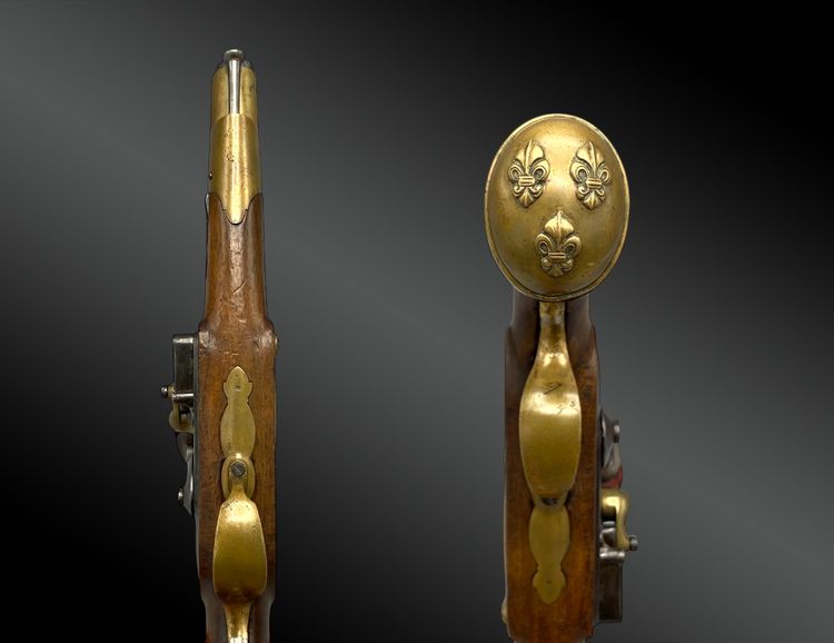 PISTOLA DELLE GARDES DU CORPS DELLA CASA MILITARE DEL RE, SECONDO MODELLO del 1818.