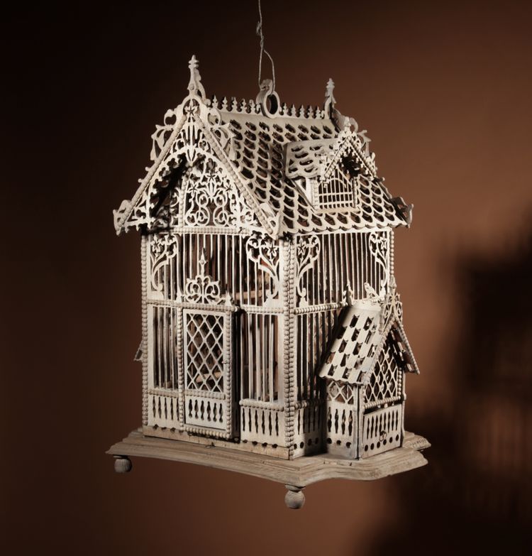   Cage à oiseaux rare, art populaire, ajourée, style continental, vers 1920.