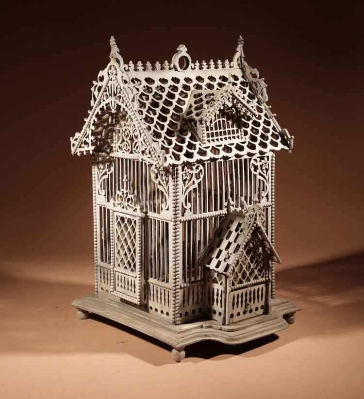   Cage à oiseaux rare, art populaire, ajourée, style continental, vers 1920.