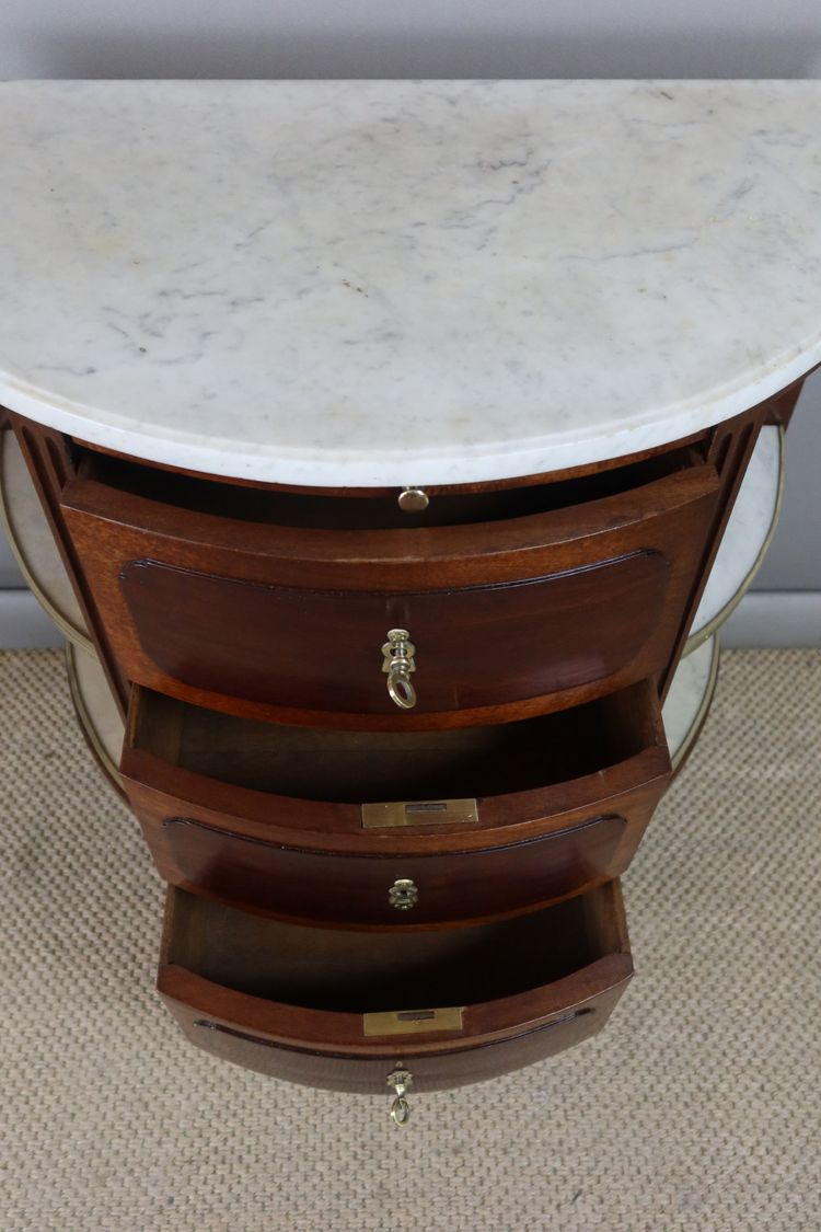 commode Louis XVI demi lune