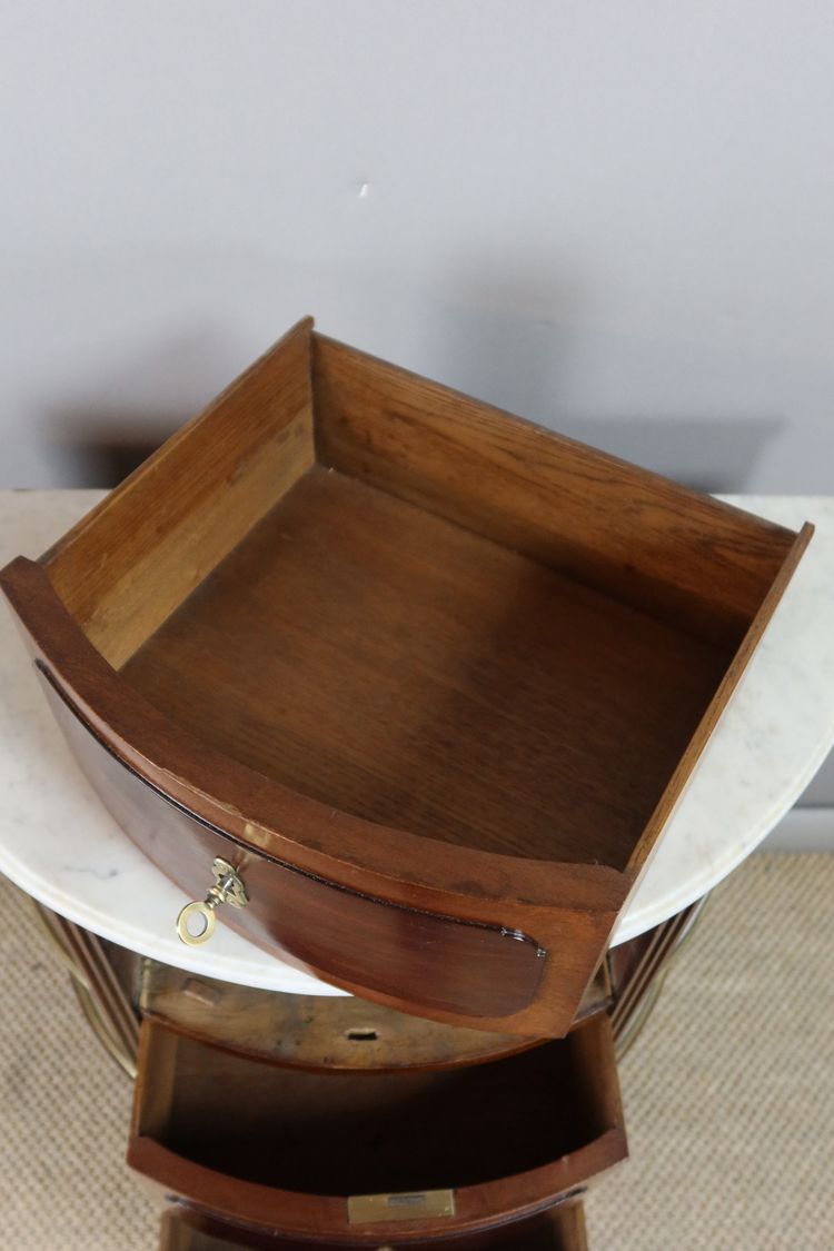 commode Louis XVI demi lune