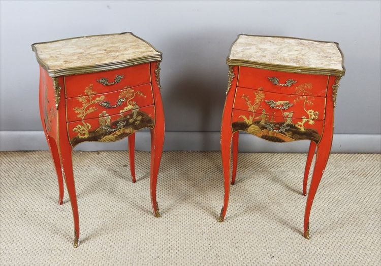 chevets en laque de style louis XV