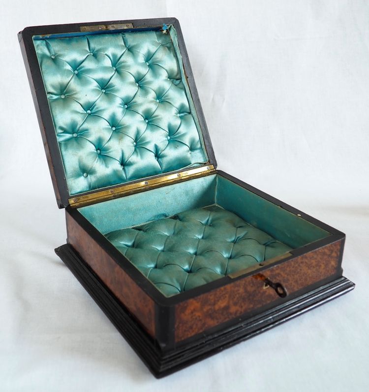 Napoleon III marquetry jewelry box