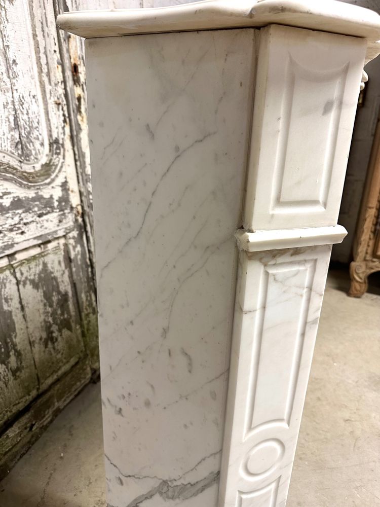 Cheminée pompadour en marbre 19e siècle 