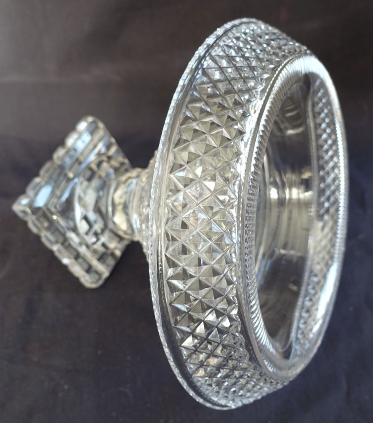 Le Creusot: cut crystal compotier bowl, centerpiece, Empire Restoration period