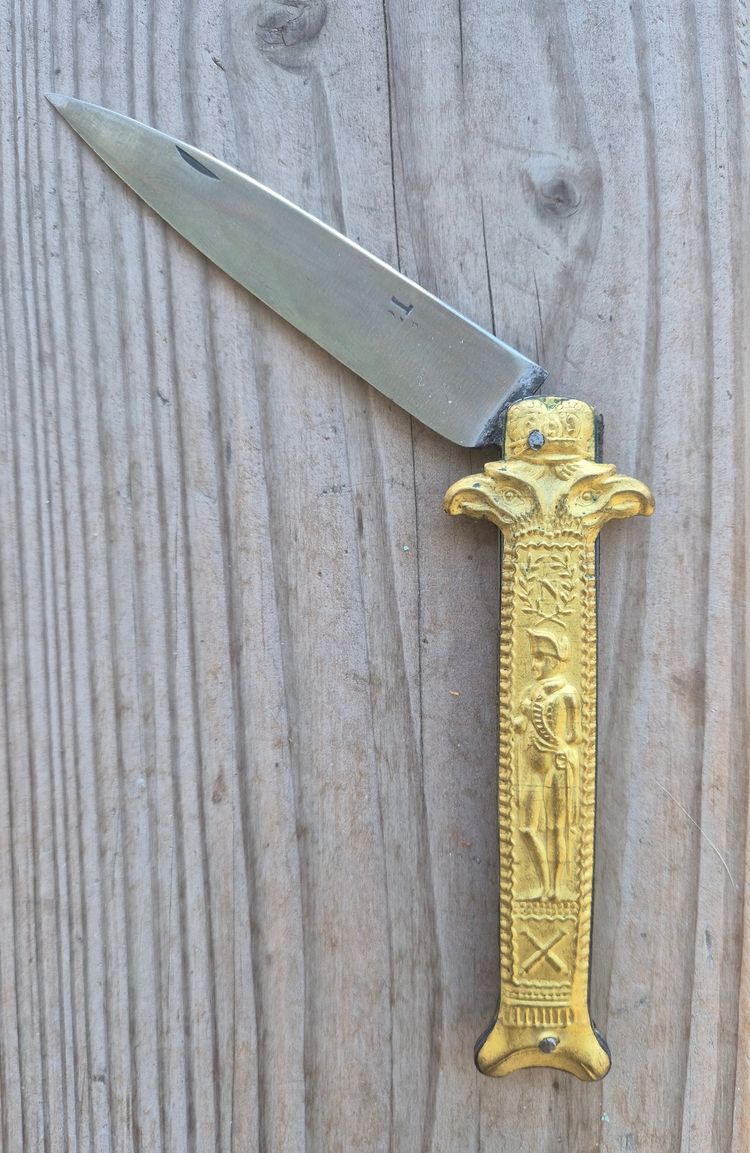Napoleon folding knife