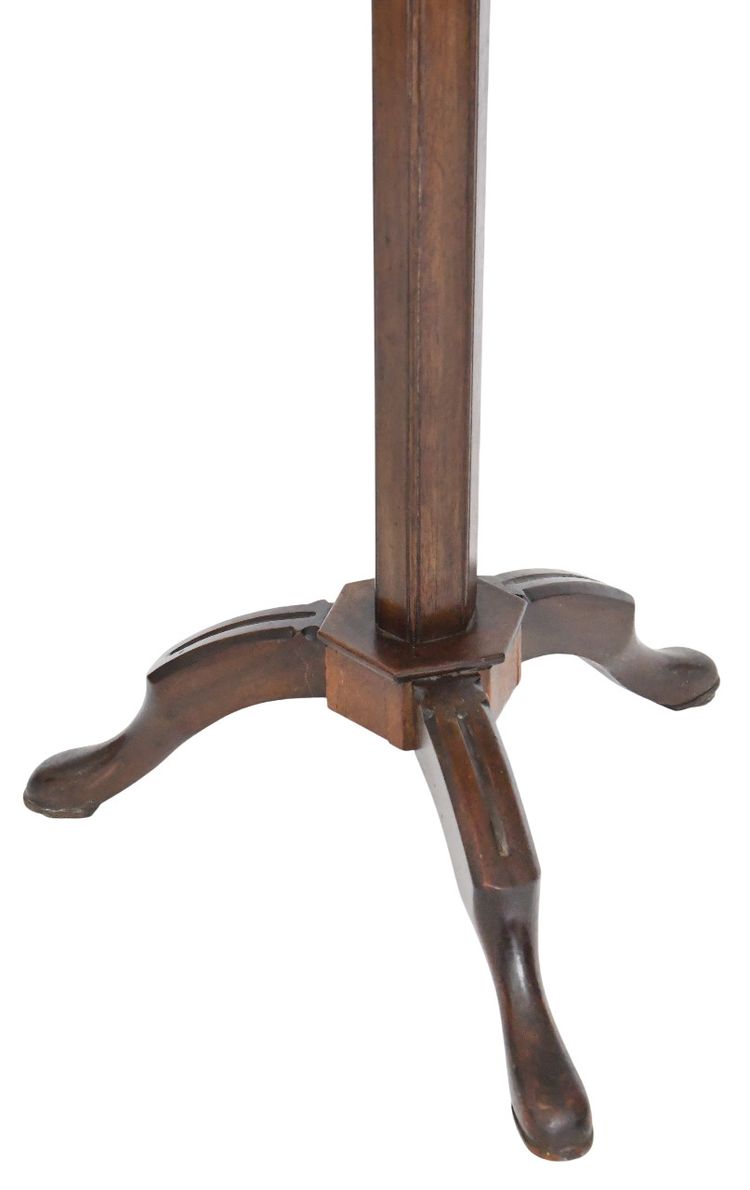 Guéridon à crémaillère de style Louis XVI 