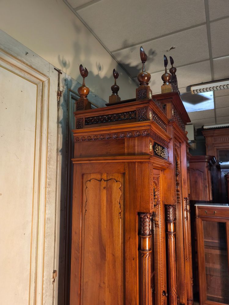 Orientalist 19th century walnut bookcase in the taste of pierre loti