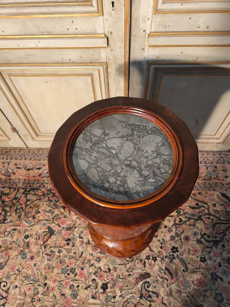 Somno en acajou de forme coquetier 19 ème 