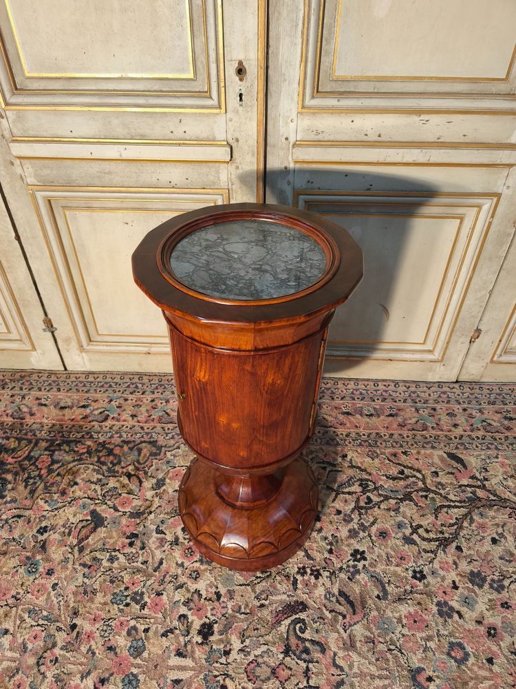 Somno en acajou de forme coquetier 19 ème 