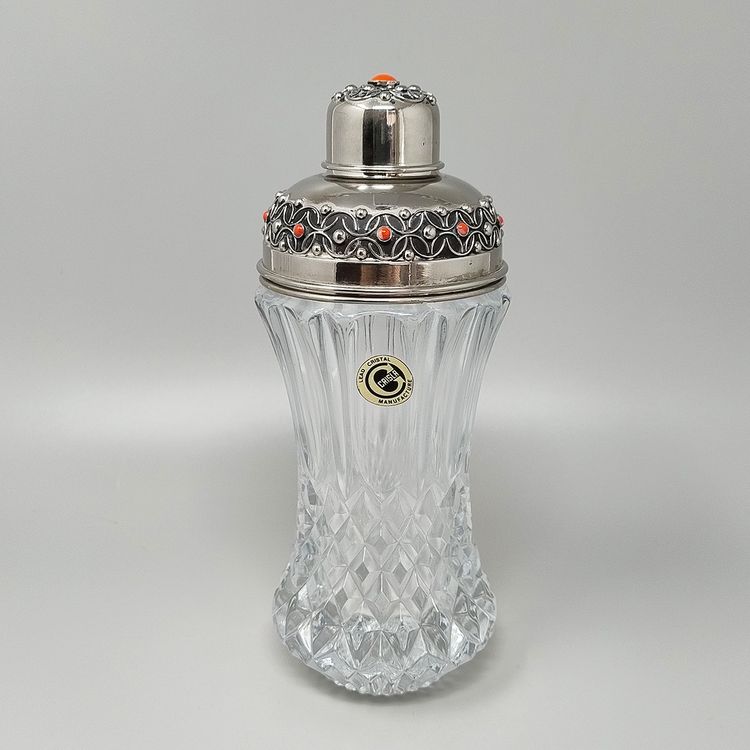 Superbe shaker à cocktail en cristal taillé des années 1960, décoré de coraux rouges. Fabriqué en Italie.