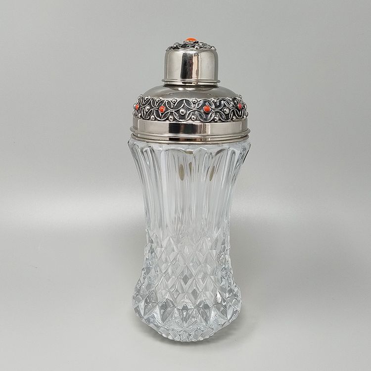 Superbe shaker à cocktail en cristal taillé des années 1960, décoré de coraux rouges. Fabriqué en Italie.