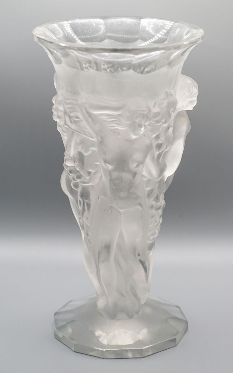VASO ART DECO, cristallo "Naiadi nude con uva"