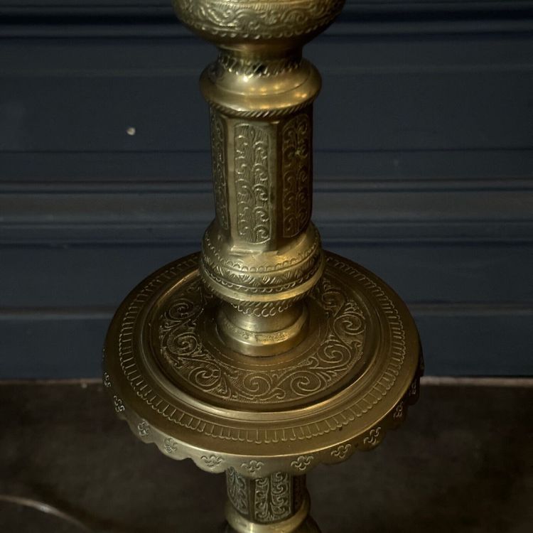 Lampada da terra orientale in ottone, inizio XX secolo