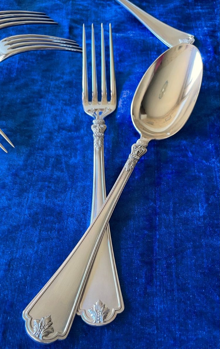 6 place settings.