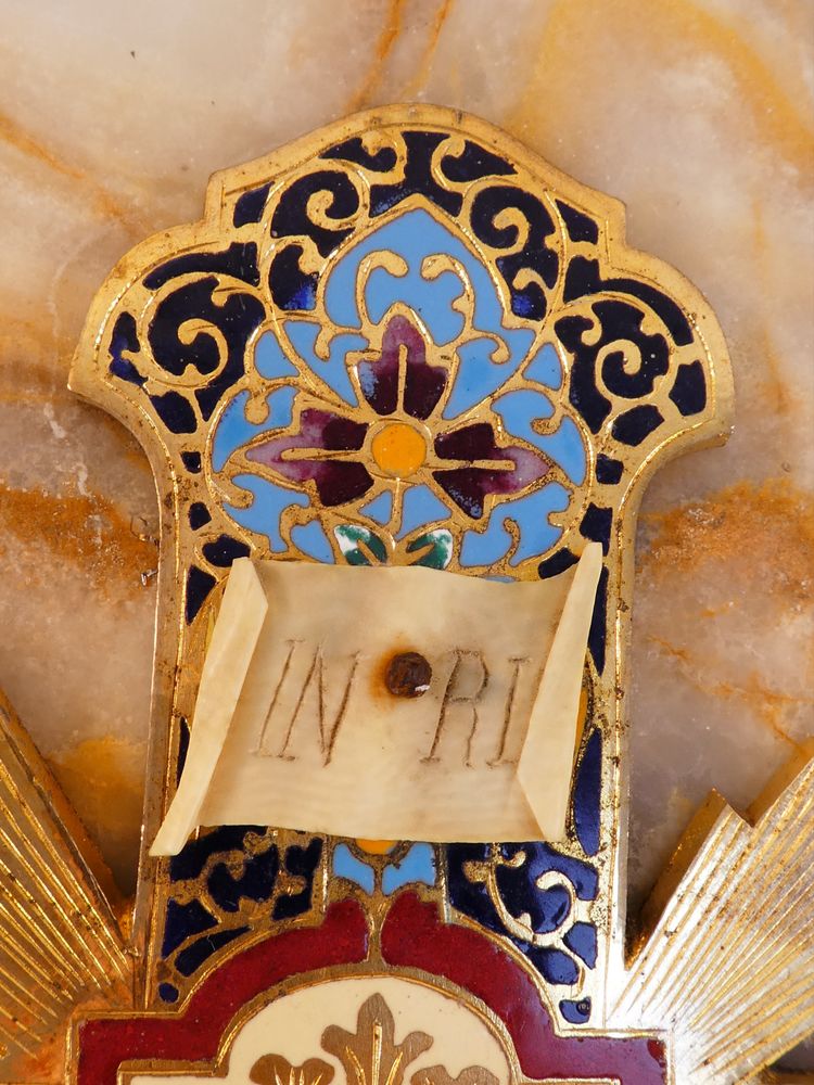 LARGE CRUCIFIX wall-mounted BENITIER in onyx and cloisonné gilt bronze 19th century