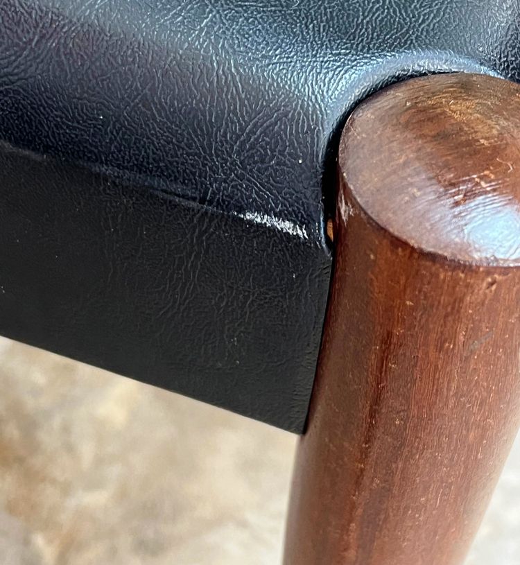 Set of 8 Scandinavian-style chairs in teak and imitation leather from the 50s/60s