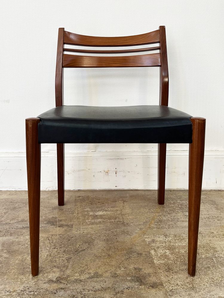 Set of 8 Scandinavian-style chairs in teak and imitation leather from the 50s/60s