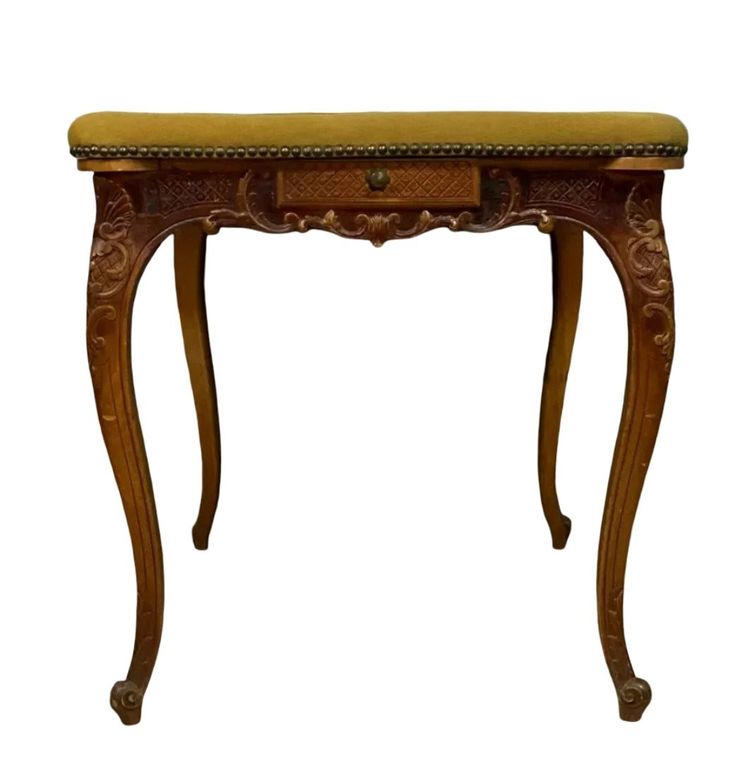 Spieltisch im Louis XV-Stil aus geschnitztem Nussbaumholz, ca. 1880