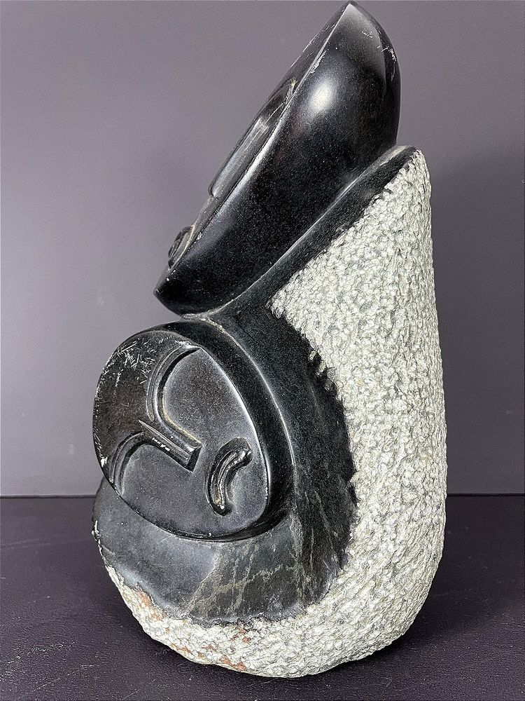 Zimbabwe, Shona Art, Contemporary serpentine sculpture dating from the 1980s.