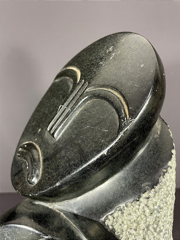 Zimbabwe, Shona Art, Contemporary serpentine sculpture dating from the 1980s.