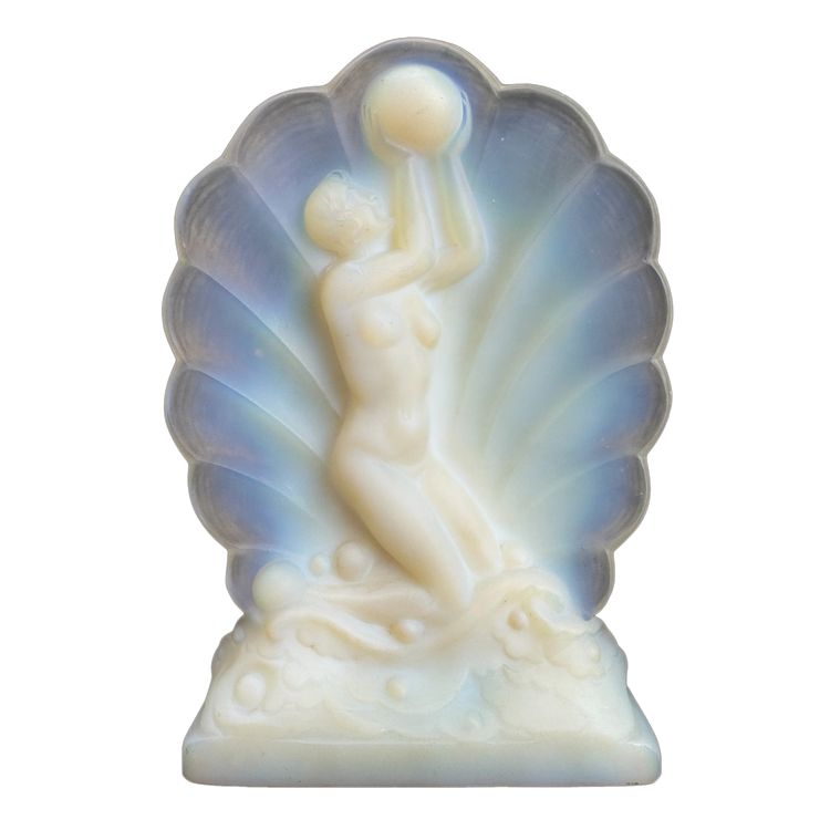 Art-Deco-Skulptur aus opaleszierendem Glas