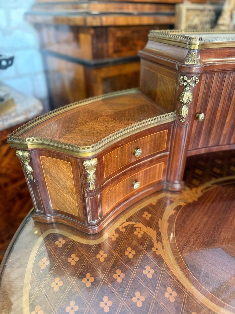 Schreibtisch im Louis XVI-Stil aus den Werkstätten von L. Bettenfeld, Paris
