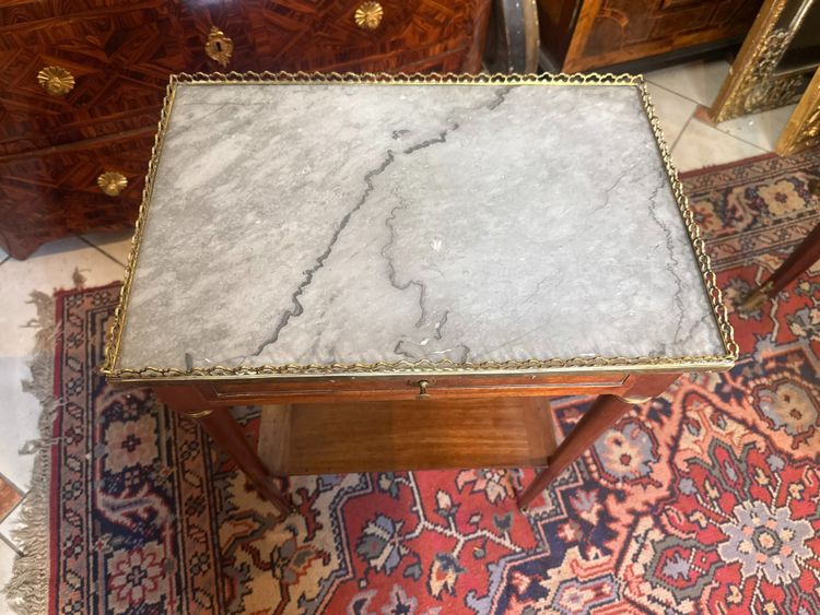 TABLE DE SALON EPOQUE LOUIS XVI
