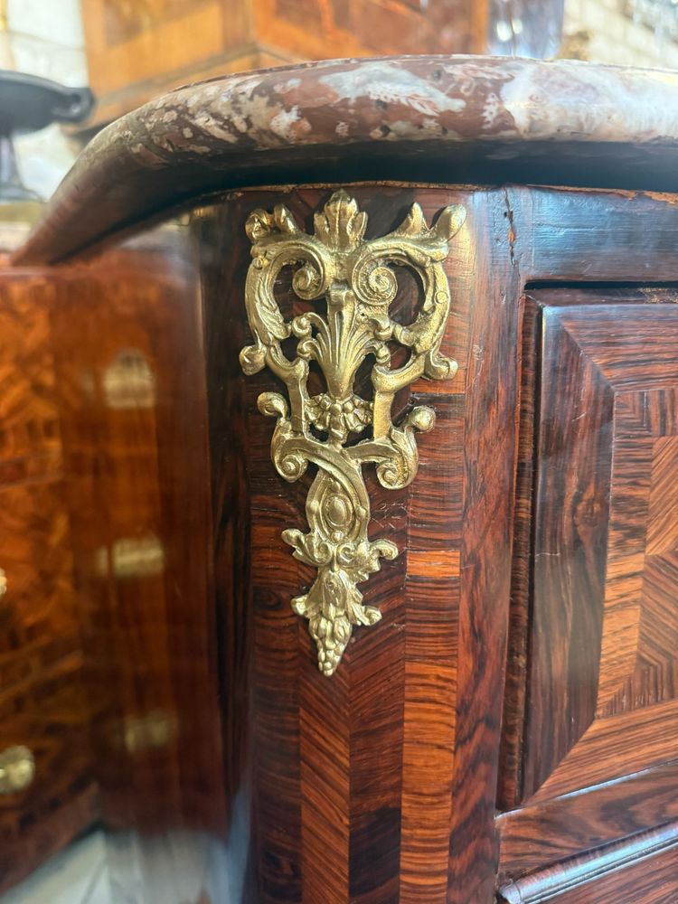 COMMODE XVIIIème d’époque REGENCE