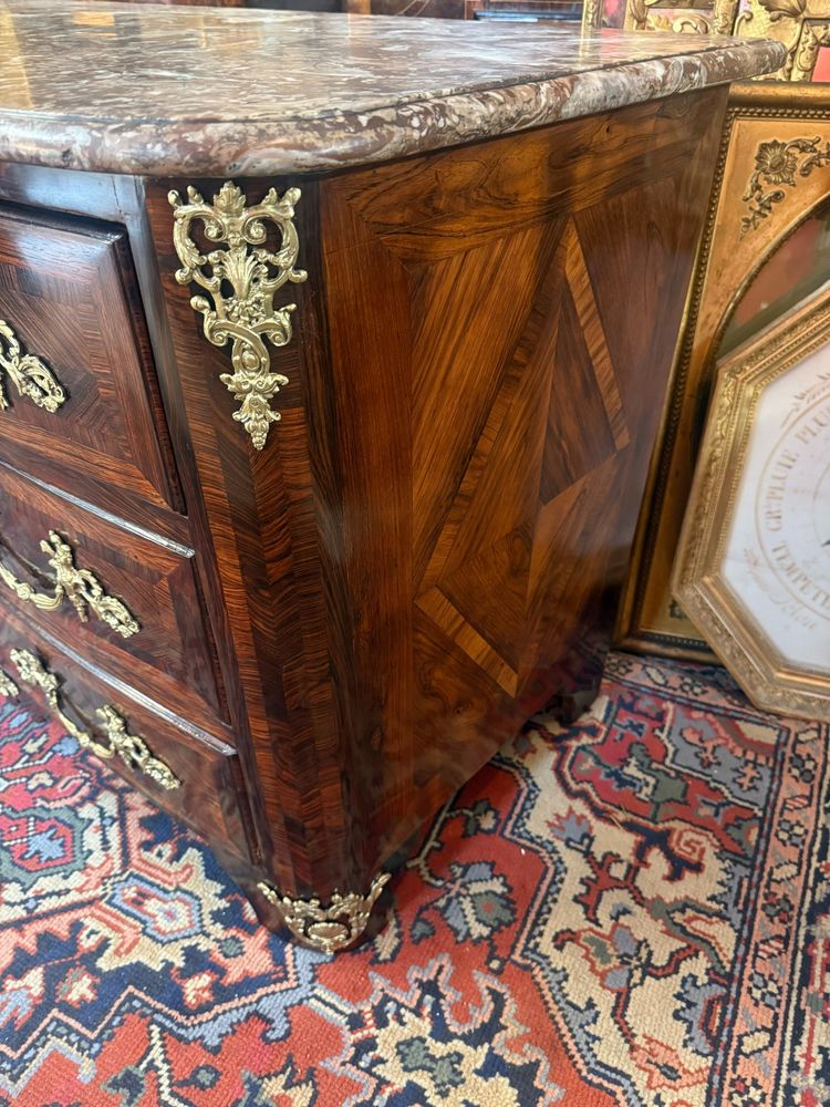 COMMODE XVIIIème d’époque REGENCE