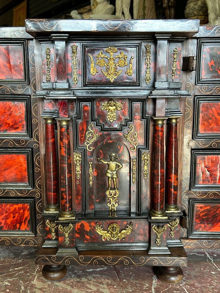Armadio in tartaruga di Anversa della fine del XVII secolo 1700 circa - Fiandre - Anversa