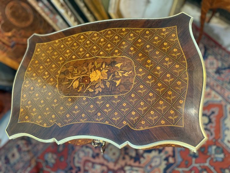 COIFFEUSE EN MARQUETERIE NAPOLEON III